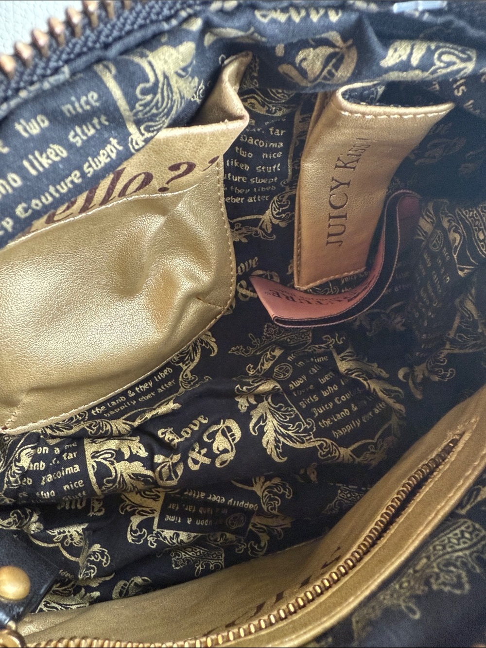 Juicy Couture Black Leather Hobo Bag With A Large Ring Charm And Chain - Picture 15 of 17